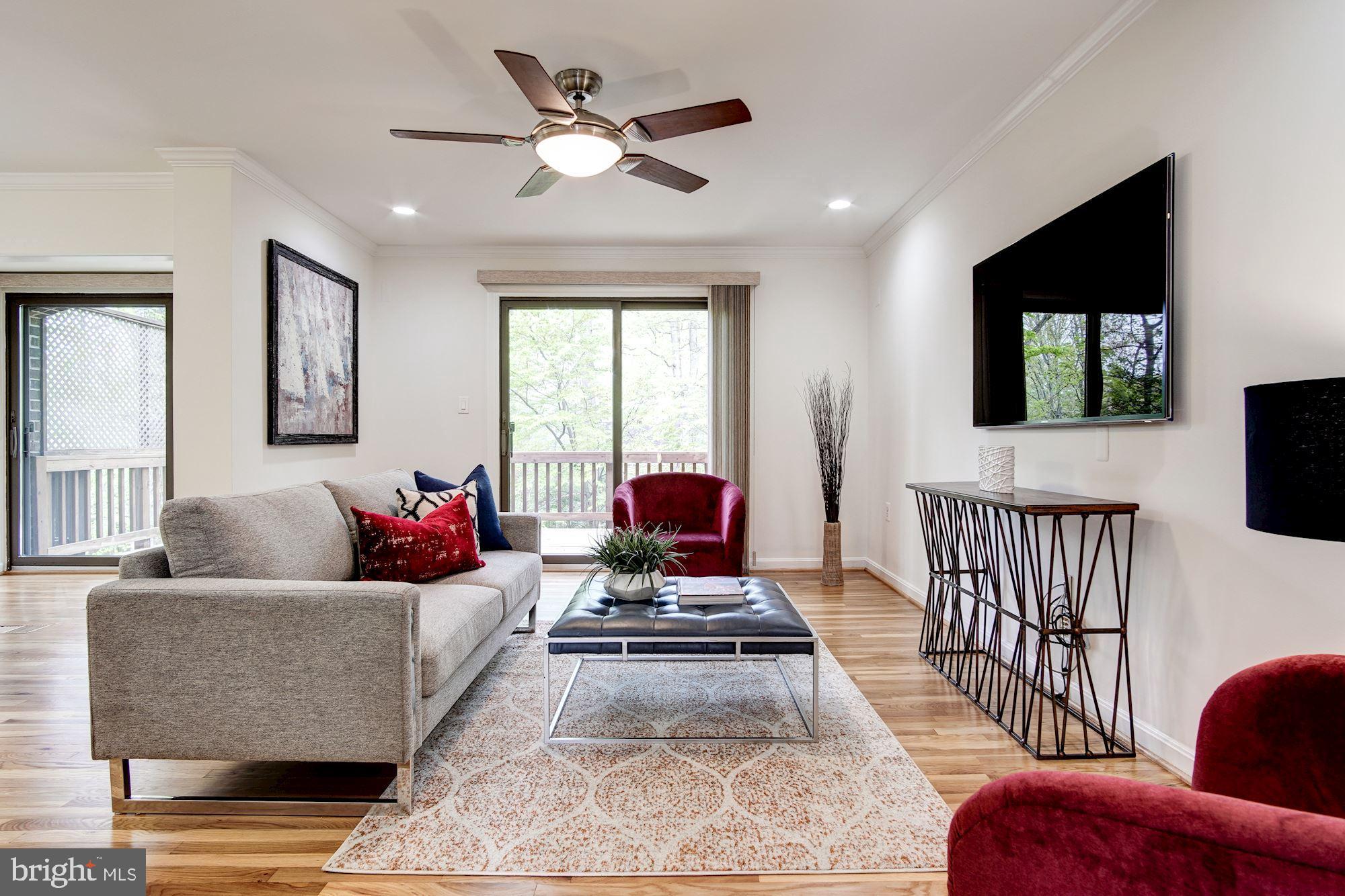 8166 Inverness Ridge Road Potomac, MD 20854 - Photo 2 of 35