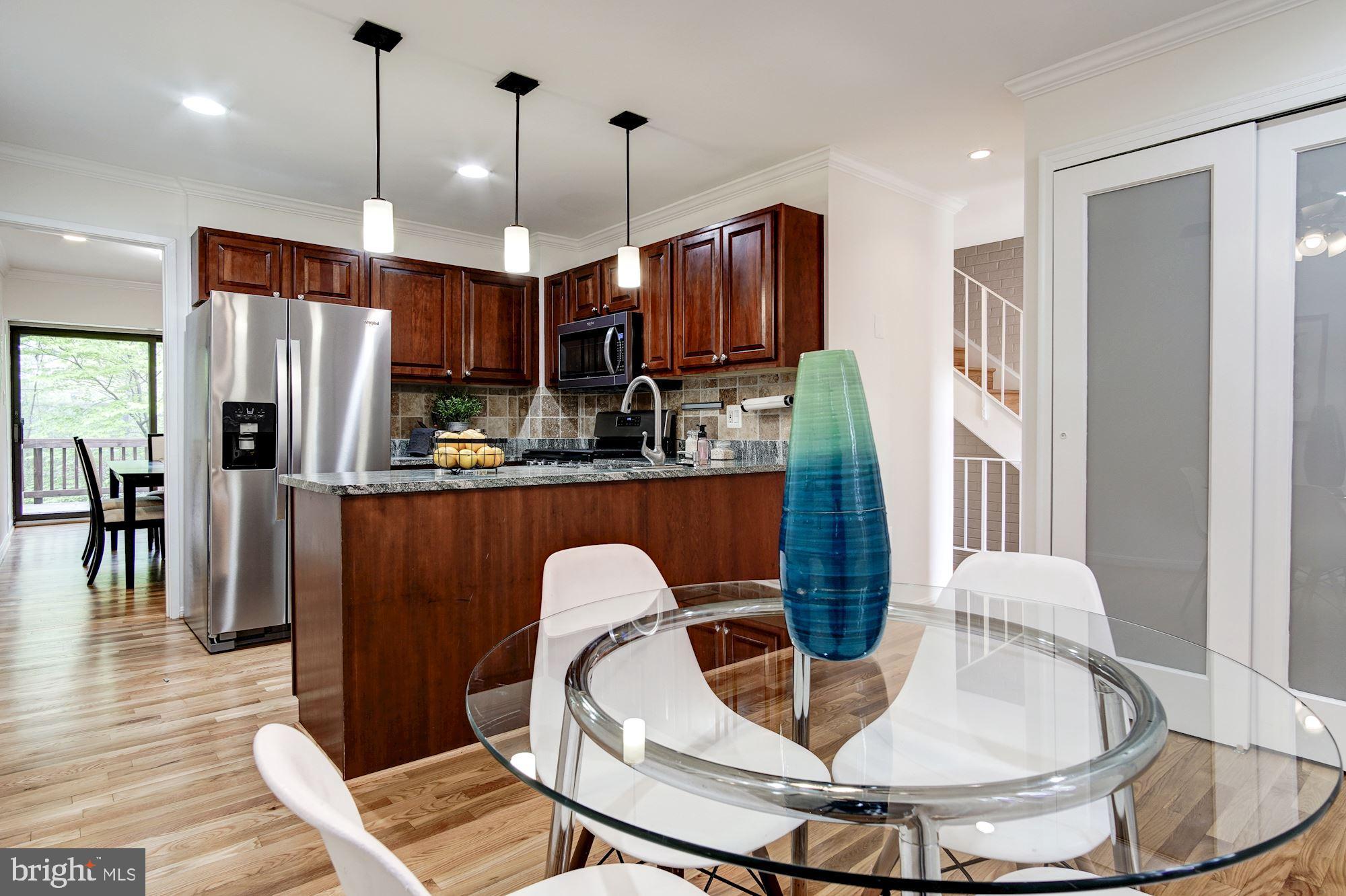 8166 Inverness Ridge Road Potomac, MD 20854 - Photo 12 of 35