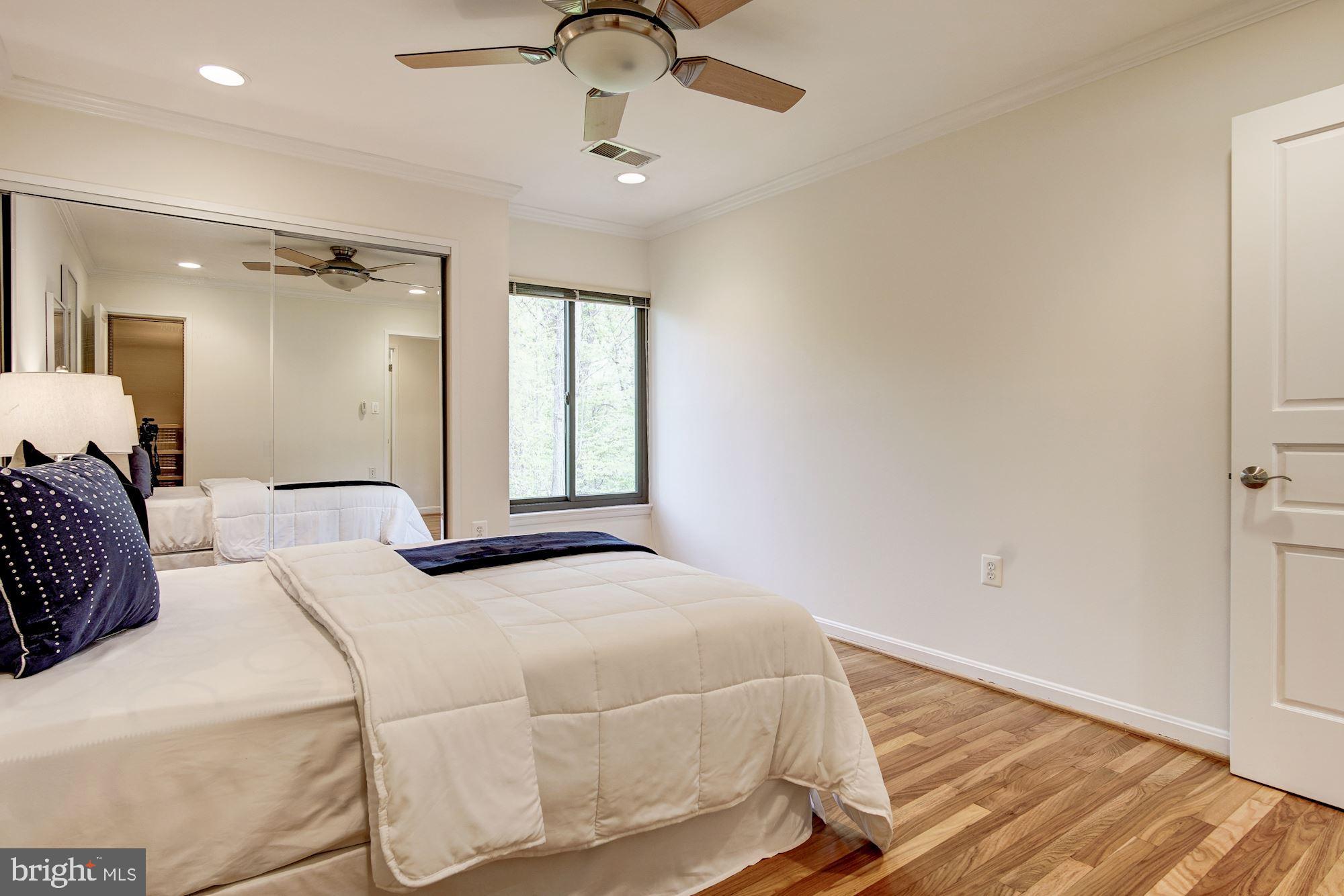 8166 Inverness Ridge Road Potomac, MD 20854 - Photo 24 of 35
