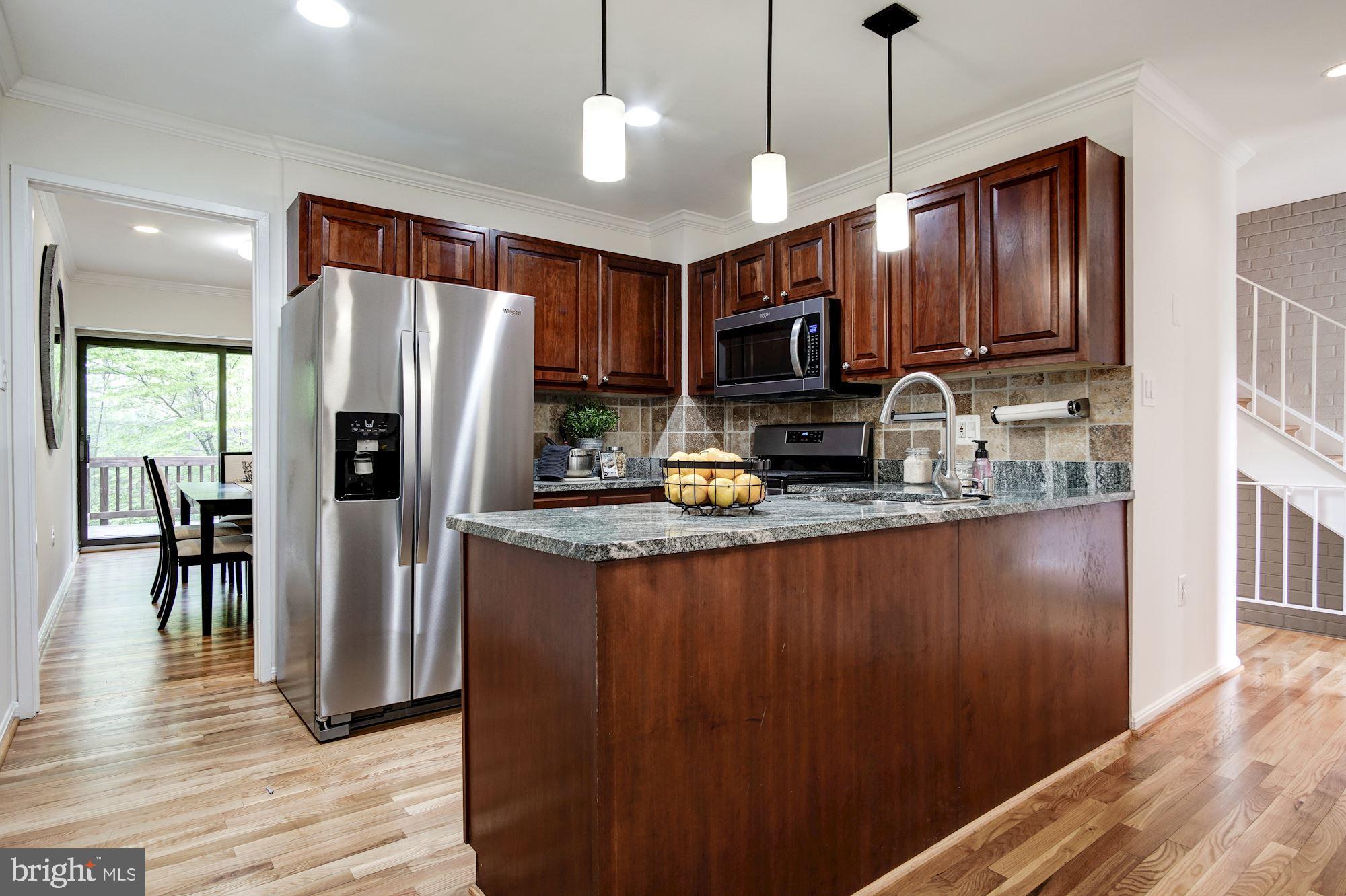 8166 Inverness Ridge Road Potomac, MD 20854 - Photo 10 of 35