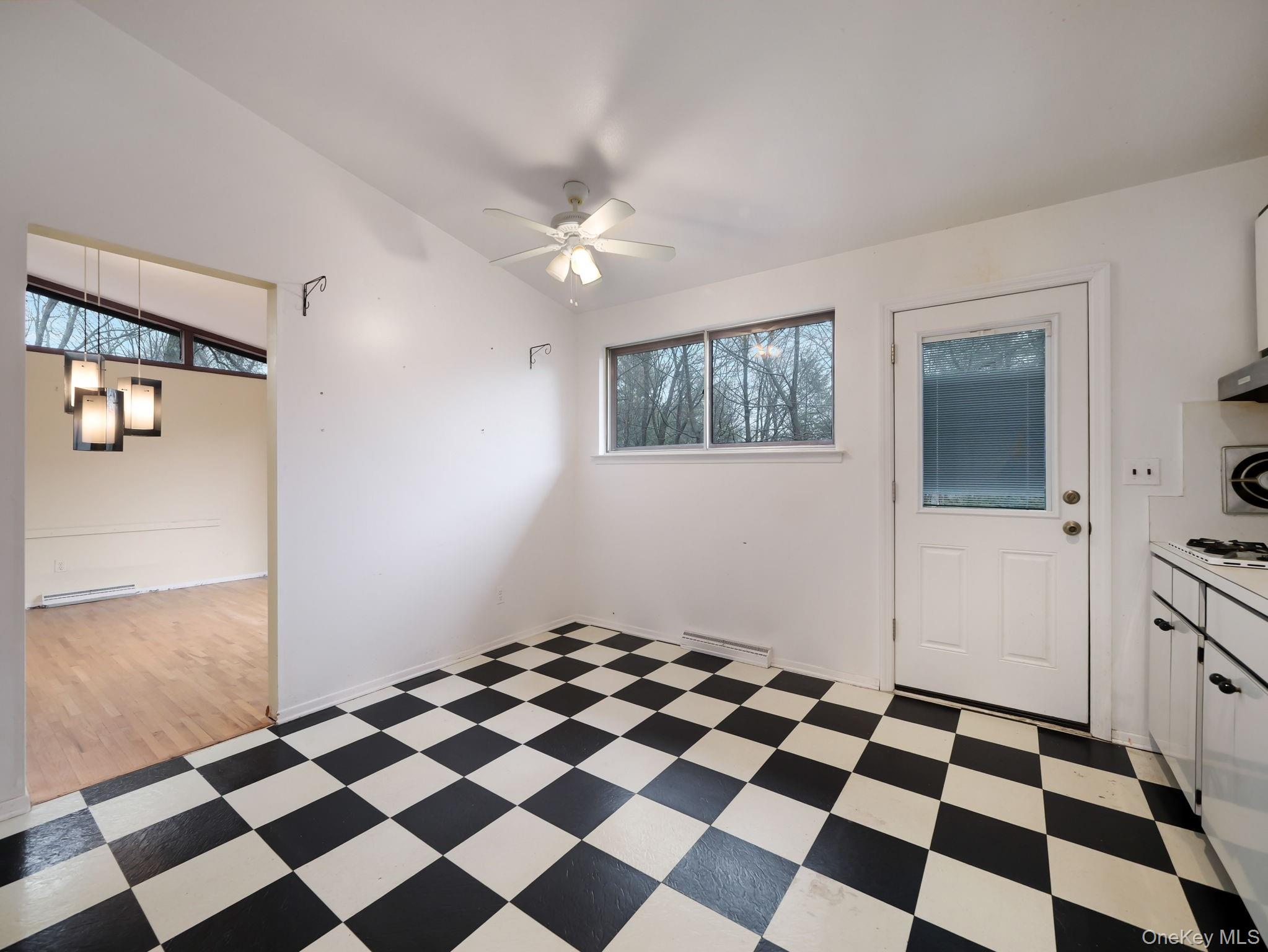 6 Pennington Way Spring Valley, NY 10977 - Photo 13 of 34