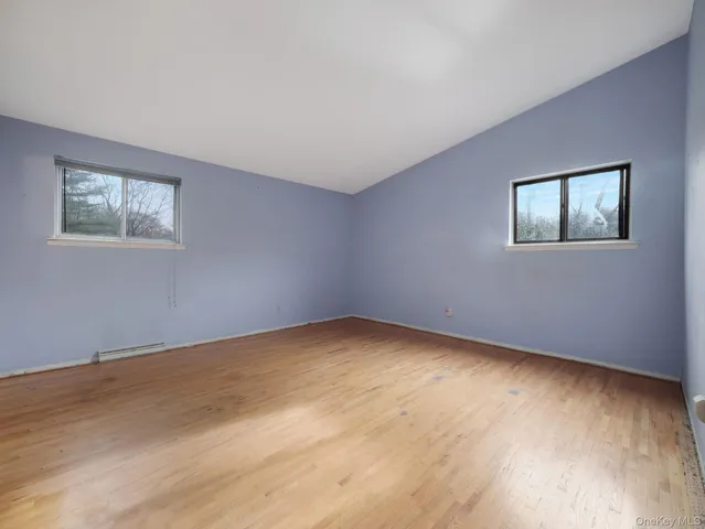 $954,000 | 6 Pennington Way, Spring Valley, NY 10977