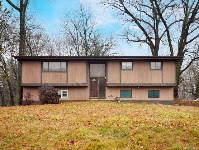 $954,000 | 6 Pennington Way, Spring Valley, NY 10977