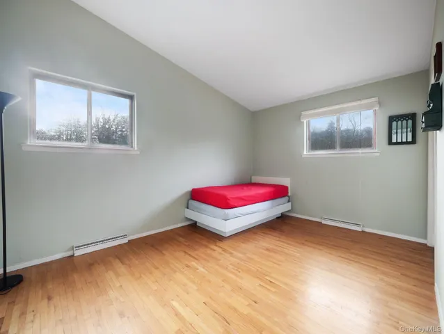 $954,000 | 6 Pennington Way, Spring Valley, NY 10977