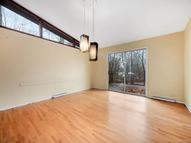 $954,000 | 6 Pennington Way, Spring Valley, NY 10977