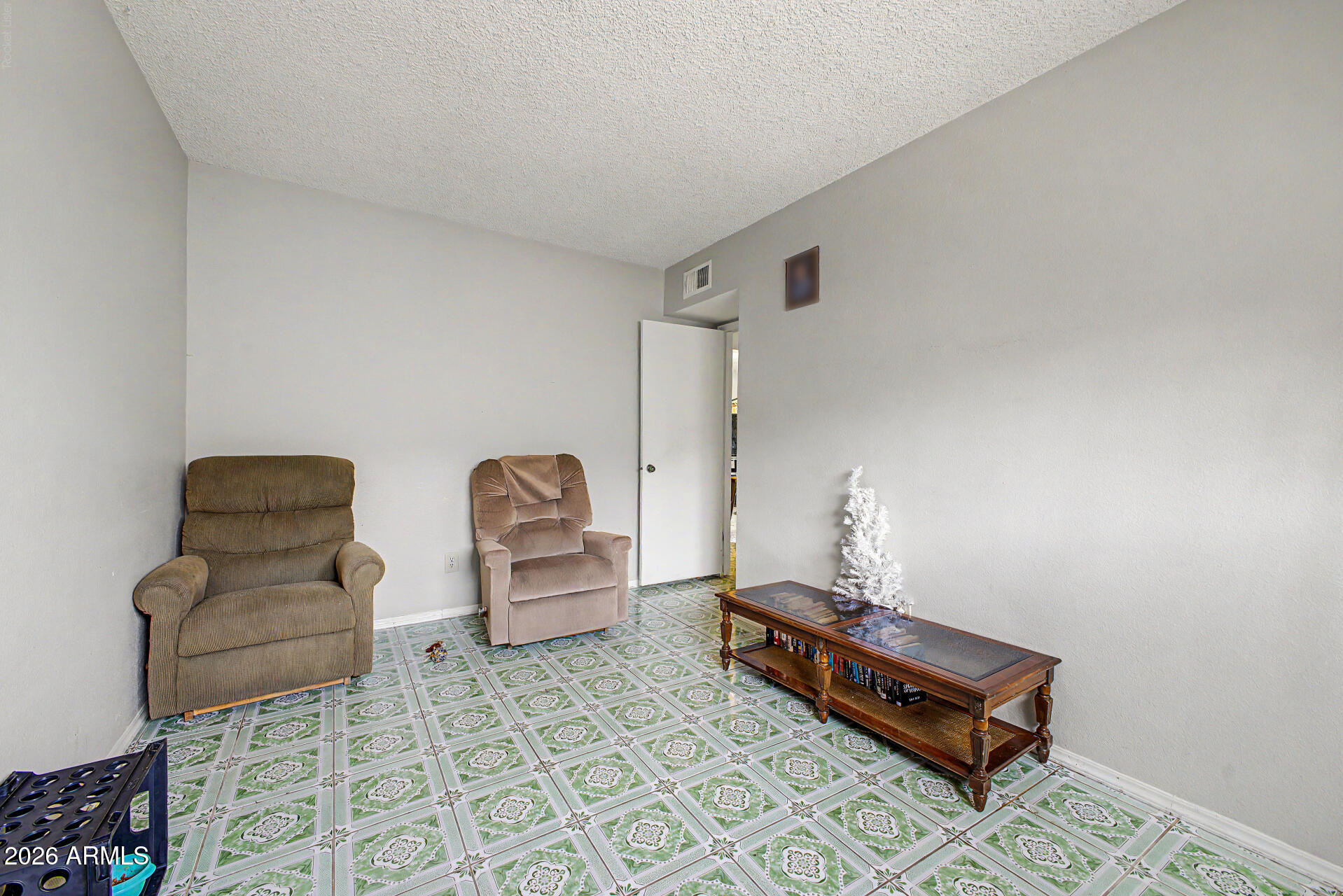 830 South Dobson Road, Unit 11 Mesa, AZ 85202 - Photo 32 of 33 24 - Dobson