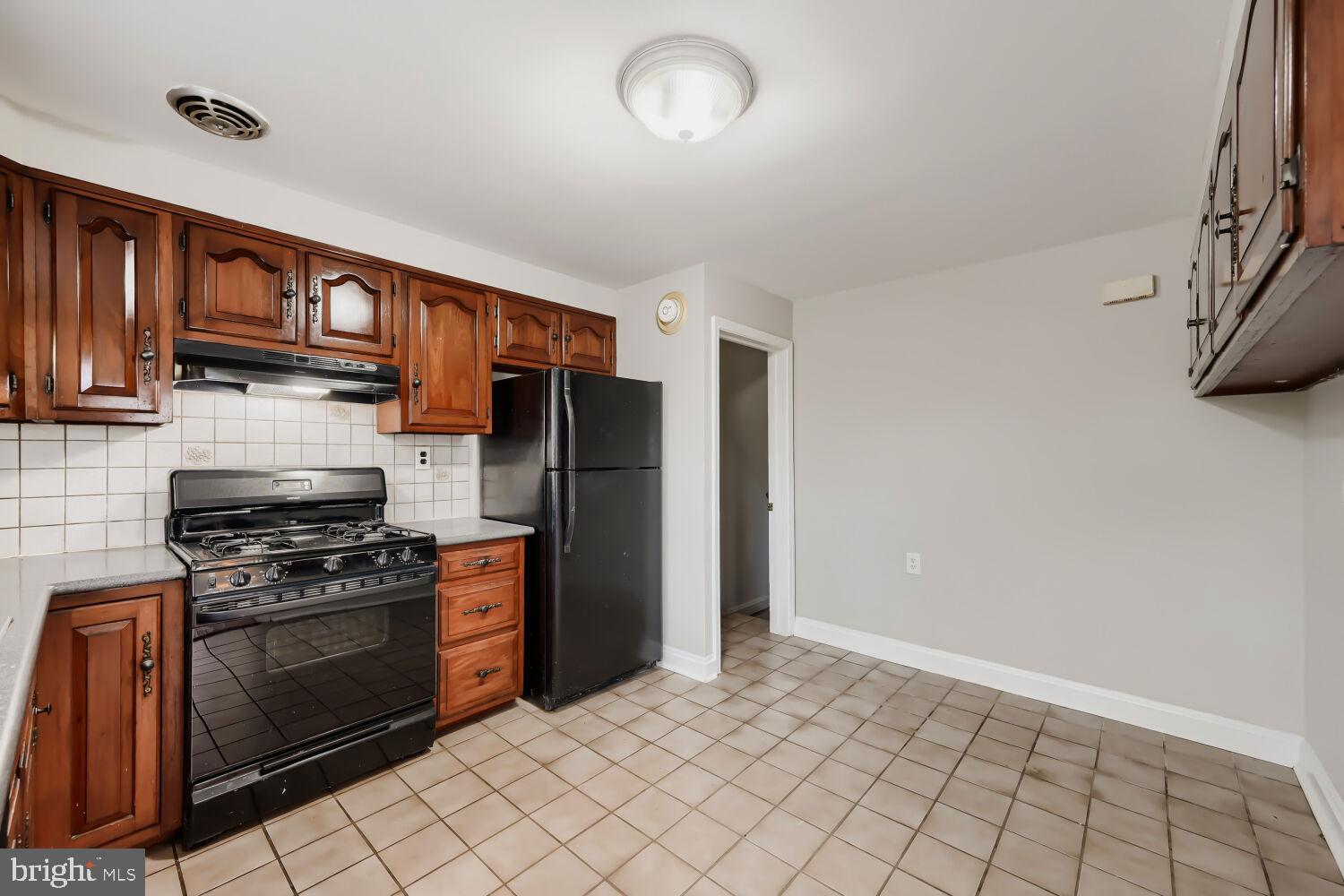 1529 Doxbury Road Towson, MD 21286 - Photo 12 of 36 Gallery Image 12