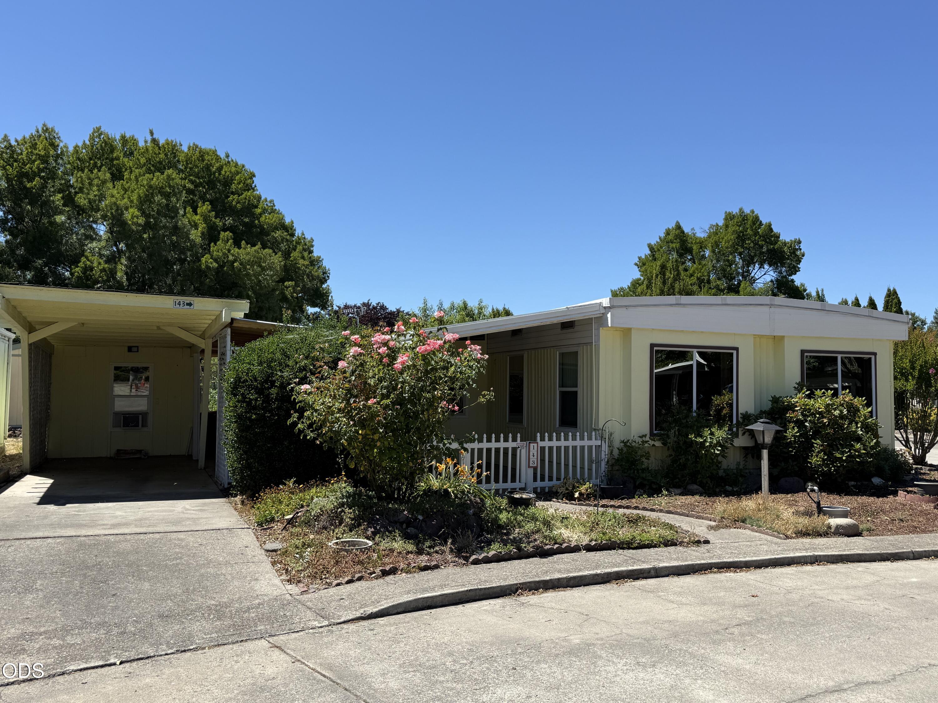 2252 Table Rock Road, Unit SPC 143 Medford, OR 97501 - Photo 11 of 12