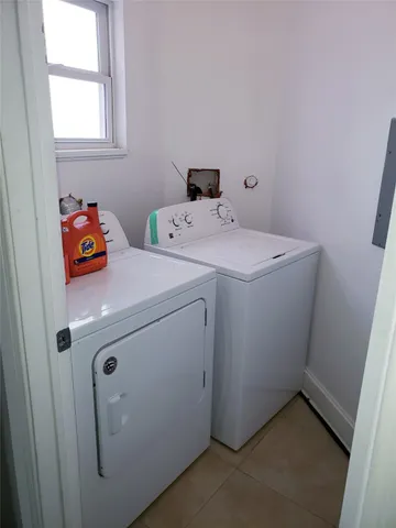 $3,900 | 3716 Sabrina, Galveston, TX 77554