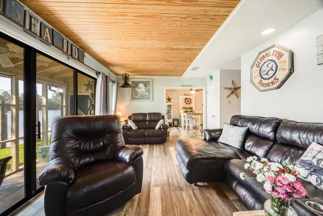 $459,000 | 47 Hidden Cove Drive, Valparaiso, FL 32580