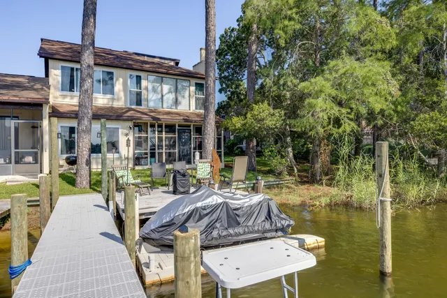 $469,000 | 47 Hidden Cove Drive, Valparaiso, FL 32580