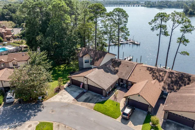 $469,000 | 47 Hidden Cove Drive, Valparaiso, FL 32580