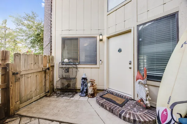 a front view of house with yard