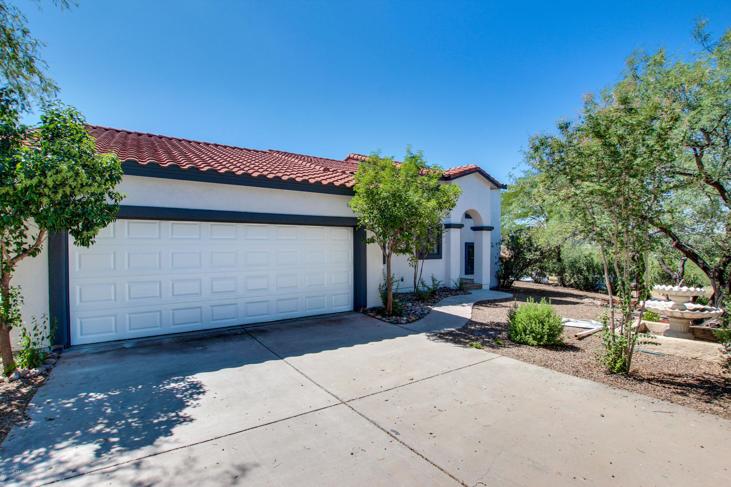 1422 Cena Court Rio Rico, AZ 85648 - Photo 8 of 39