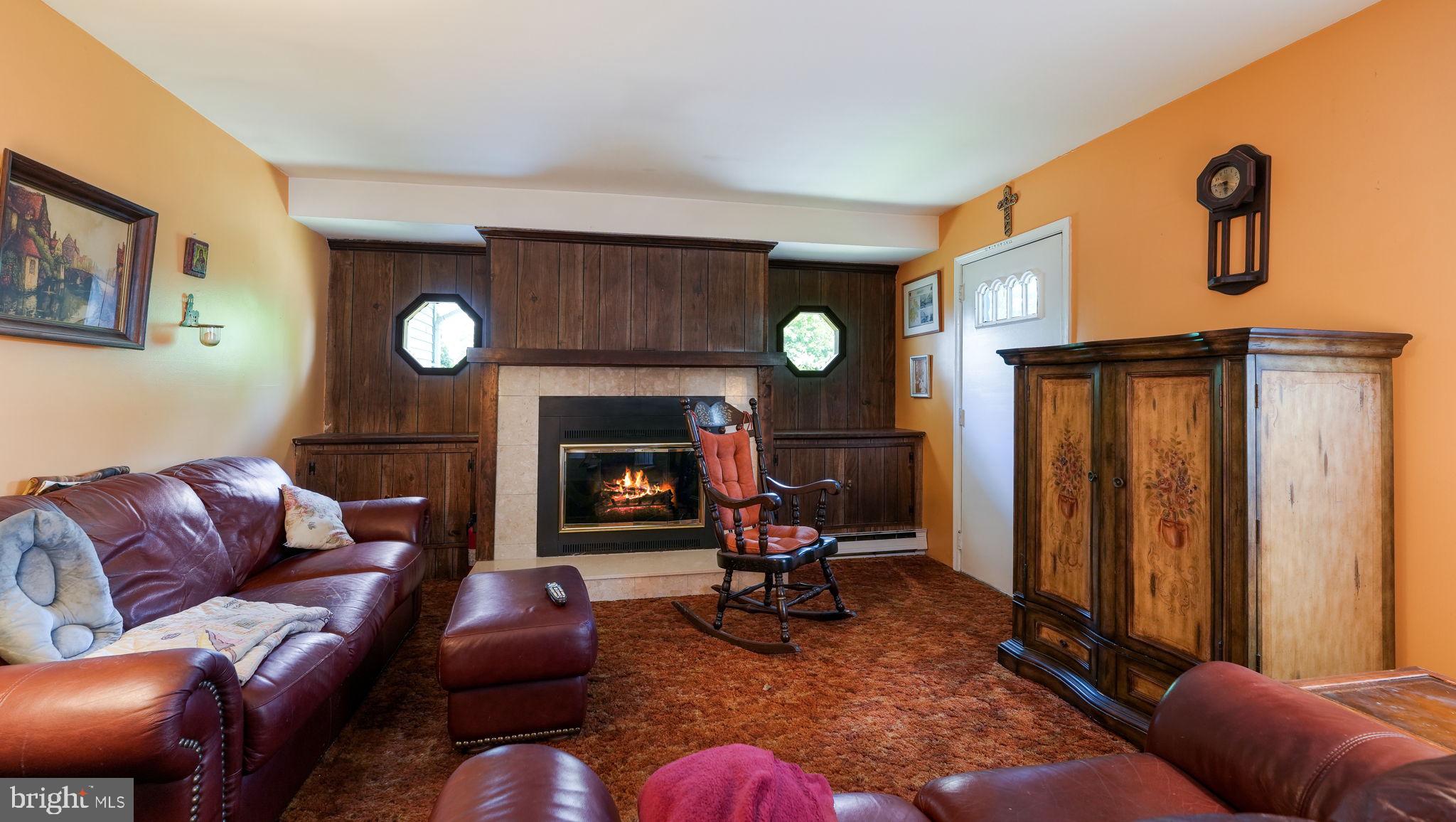 34 Cotton Road Levittown, PA 19057 - Photo 12 of 30 Family room or living area for in law suite