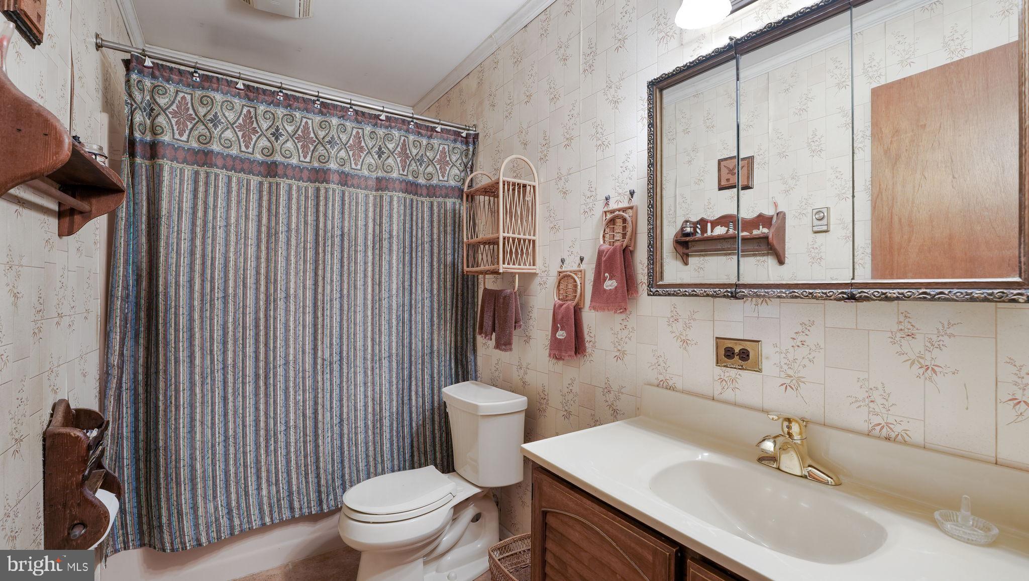 34 Cotton Road Levittown, PA 19057 - Photo 18 of 30 Bathroom within the bedroom