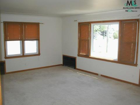 33791 Utica Road Fraser, MI 48026 - Photo 2 of 7 422395-1.JPG