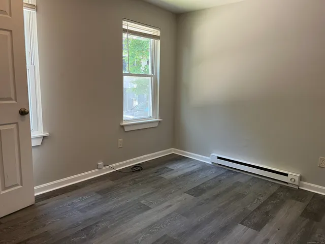 $1,200 | 47 Commerce Avenue, Unit E, Killingly, CT 06239