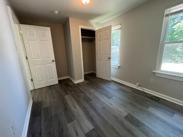 $1,200 | 47 Commerce Avenue, Unit E, Killingly, CT 06239