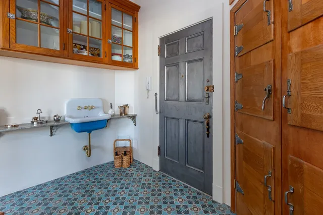 $25,000 | 390 West End Avenue, Unit 11H | Upper West Side