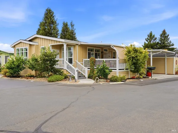 $469,000 | 76 Shamrock Circle, Santa Rosa, CA 95403