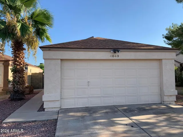 $2,200 | 4043 West Camino Del Rio, Glendale, AZ 85310