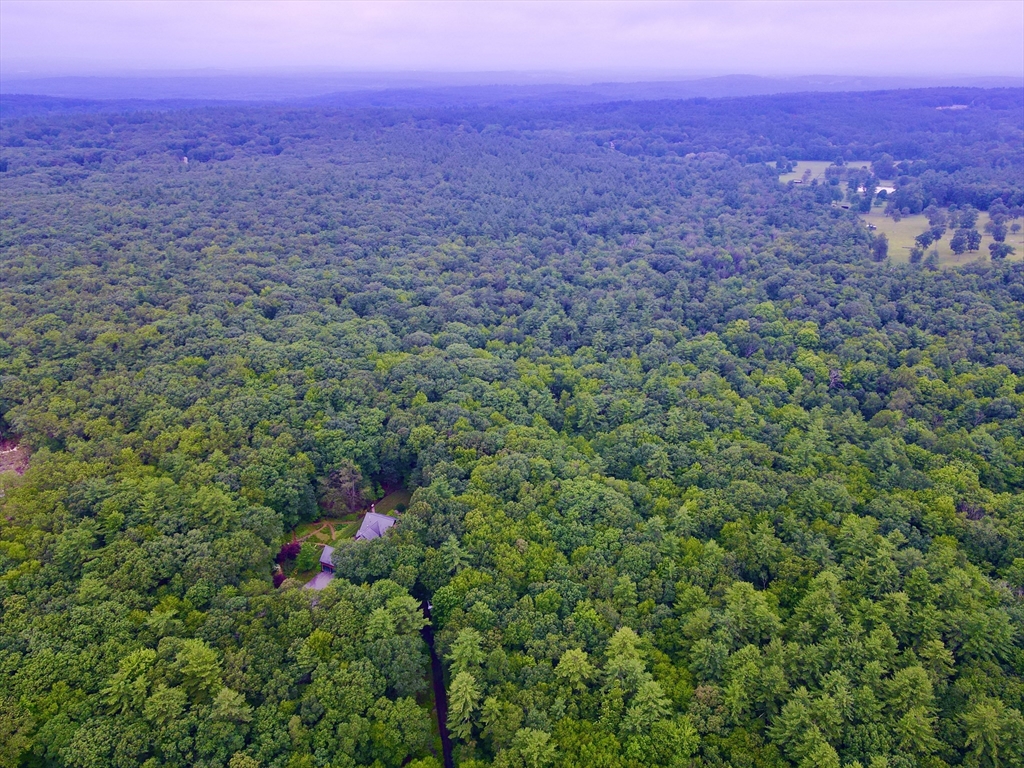26 Corn Road Bolton, MA 01740 - Photo 5 of 35