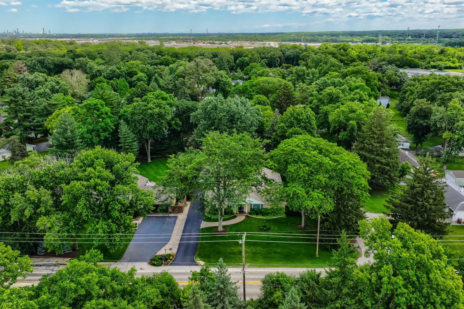 8035 Wolf Road La Grange, IL 60525 - Photo 2 of 53