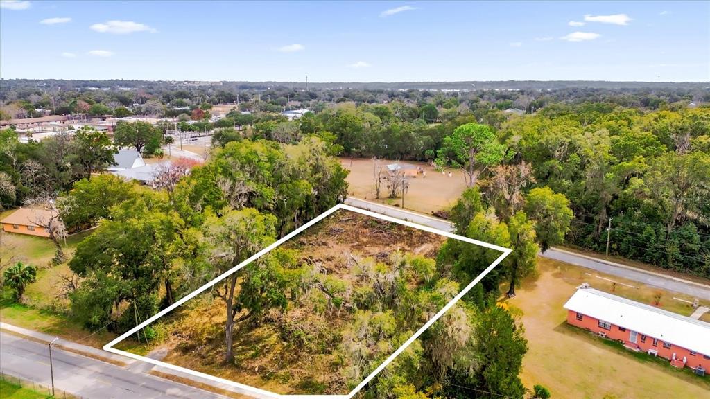 1650 Northwest 7th Street Ocala, FL 34475 - Photo 30 of 43 a view of a pool