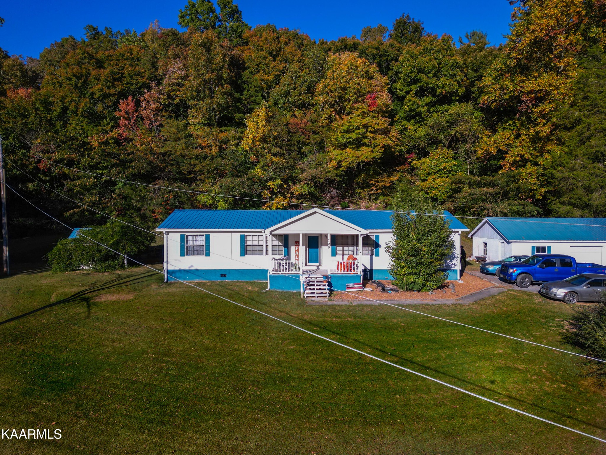 209 Charles Butler Road Oliver Springs, TN 37840 - Photo 2 of 7 Gallery Image 2