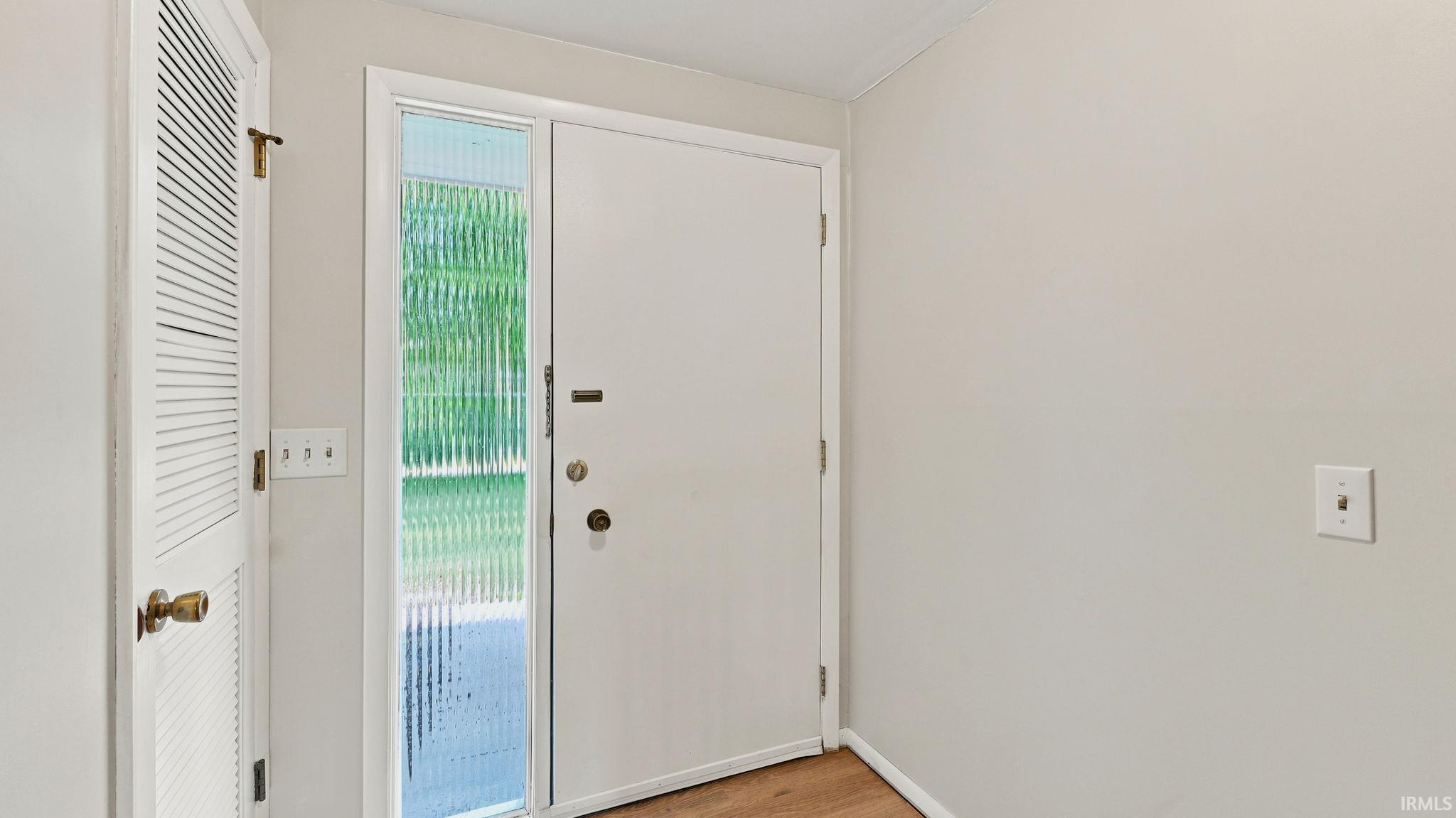 608 East Till Road Fort Wayne, IN 46825 - Photo 5 of 41