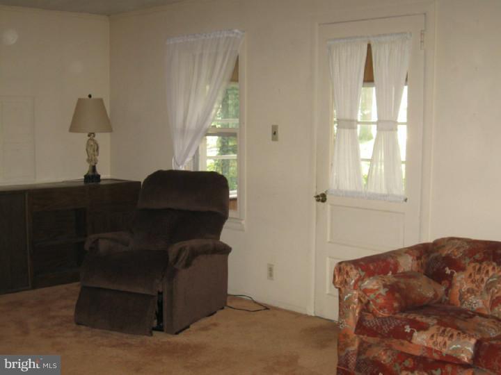 844 Route 537 Cream Ridge, NJ 08514 - Photo 14 of 16