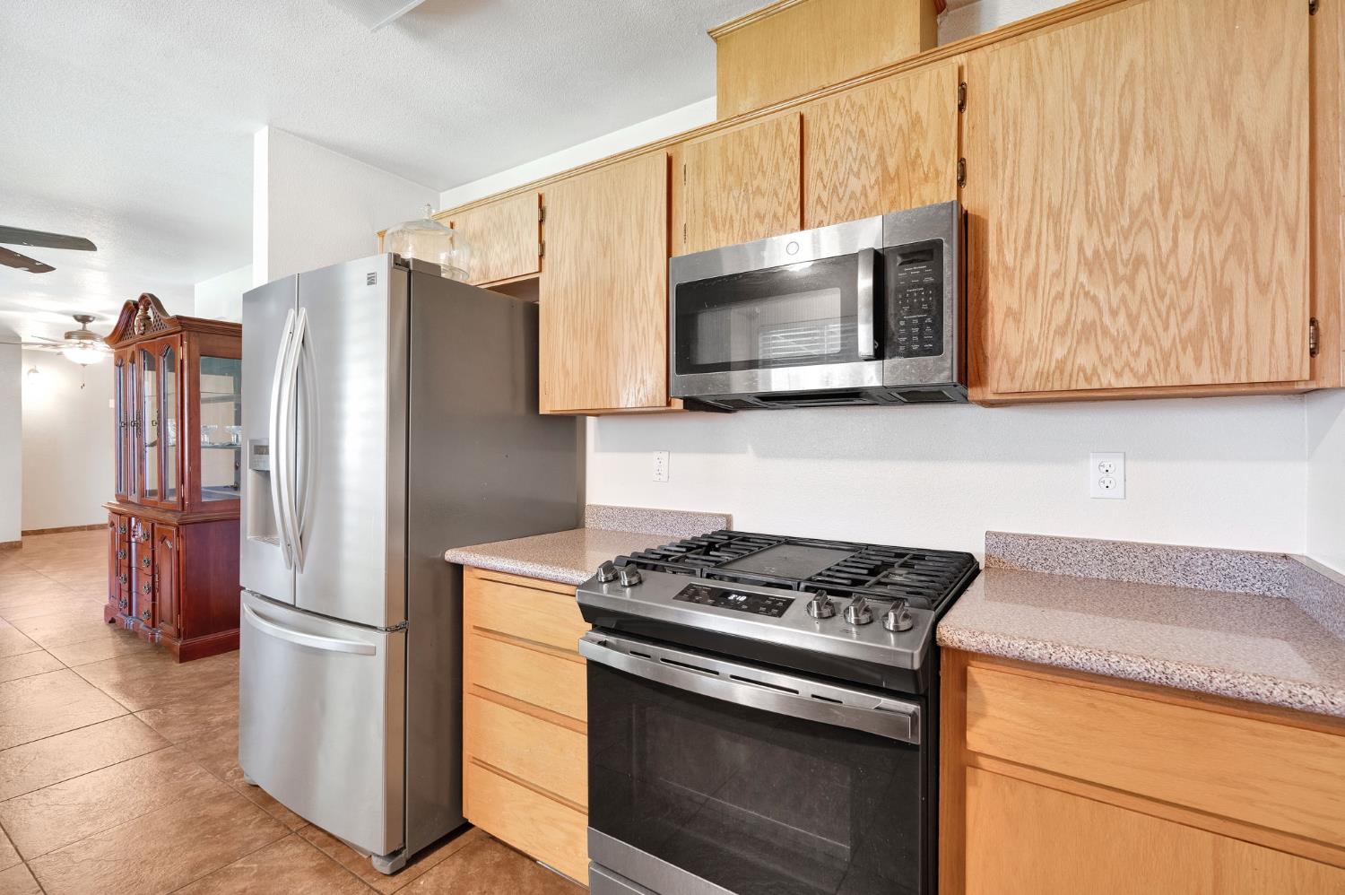 1350 East Jefferson Circle Reedley, CA 93654 - Photo 15 of 31