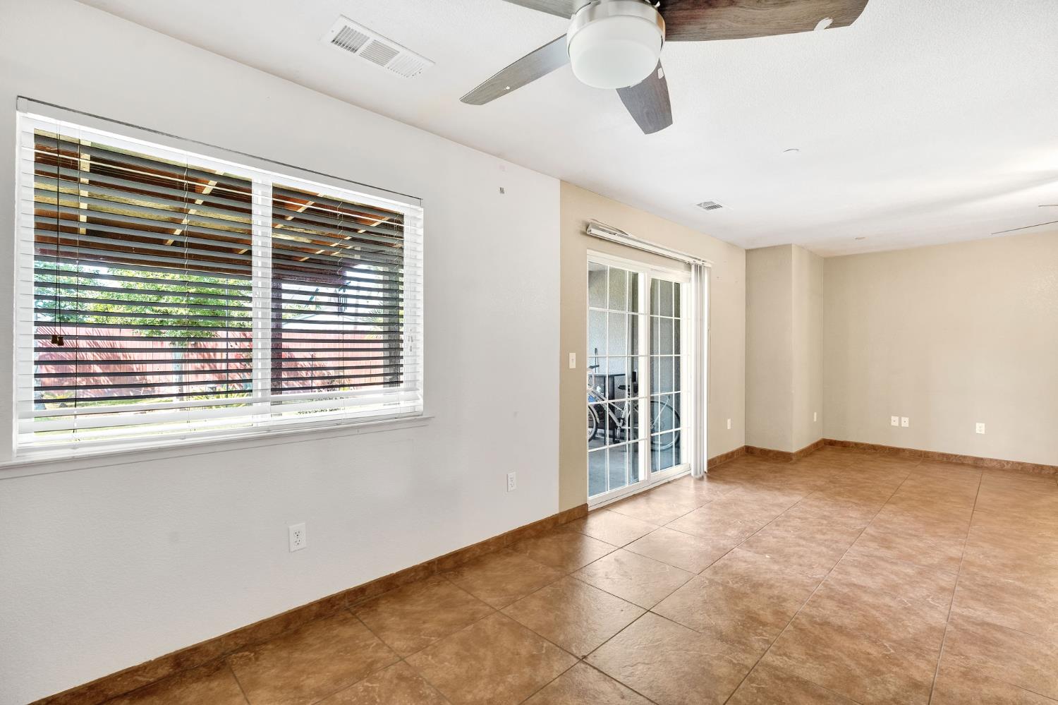 1350 East Jefferson Circle Reedley, CA 93654 - Photo 16 of 31