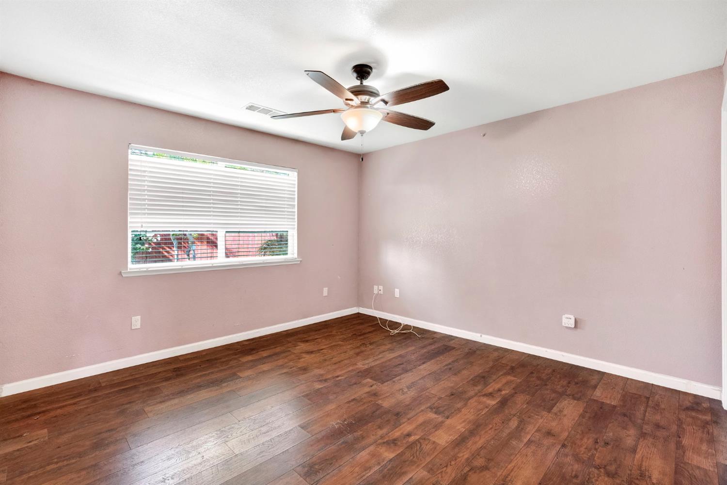 1350 East Jefferson Circle Reedley, CA 93654 - Photo 17 of 31