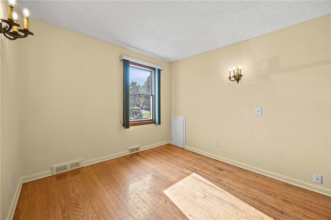 211 Heberle Road Irondequoit, NY 14609 - Photo 10 of 30