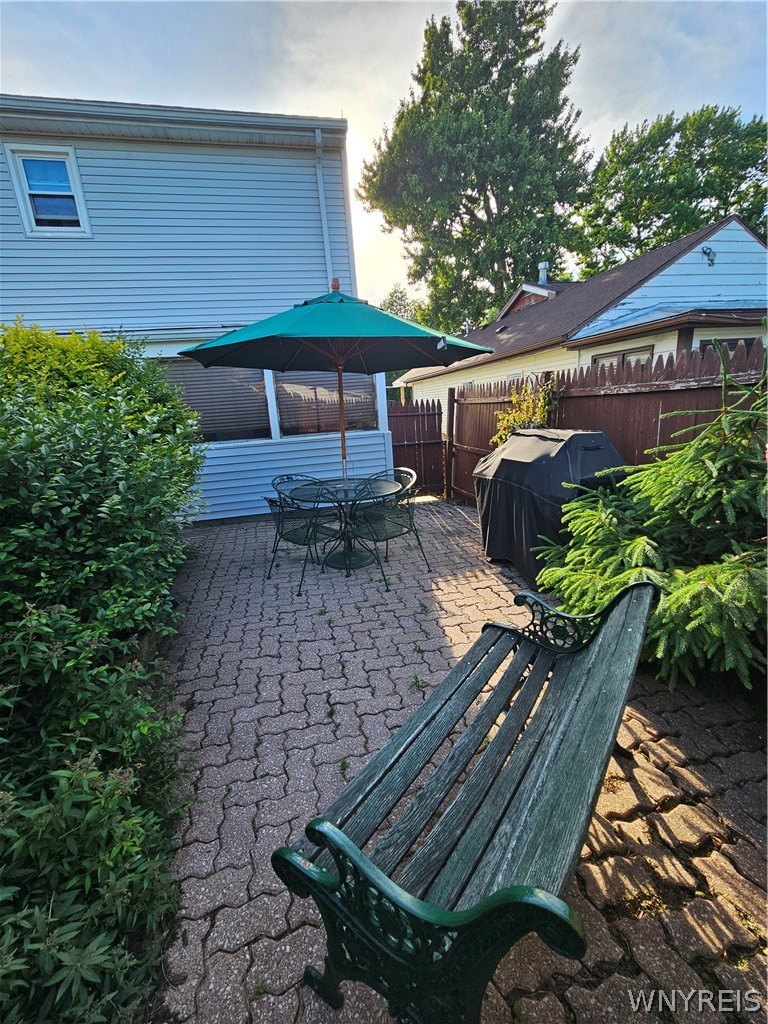 5791 Elmhurst Road Hamburg, NY 14085 - Photo 4 of 24