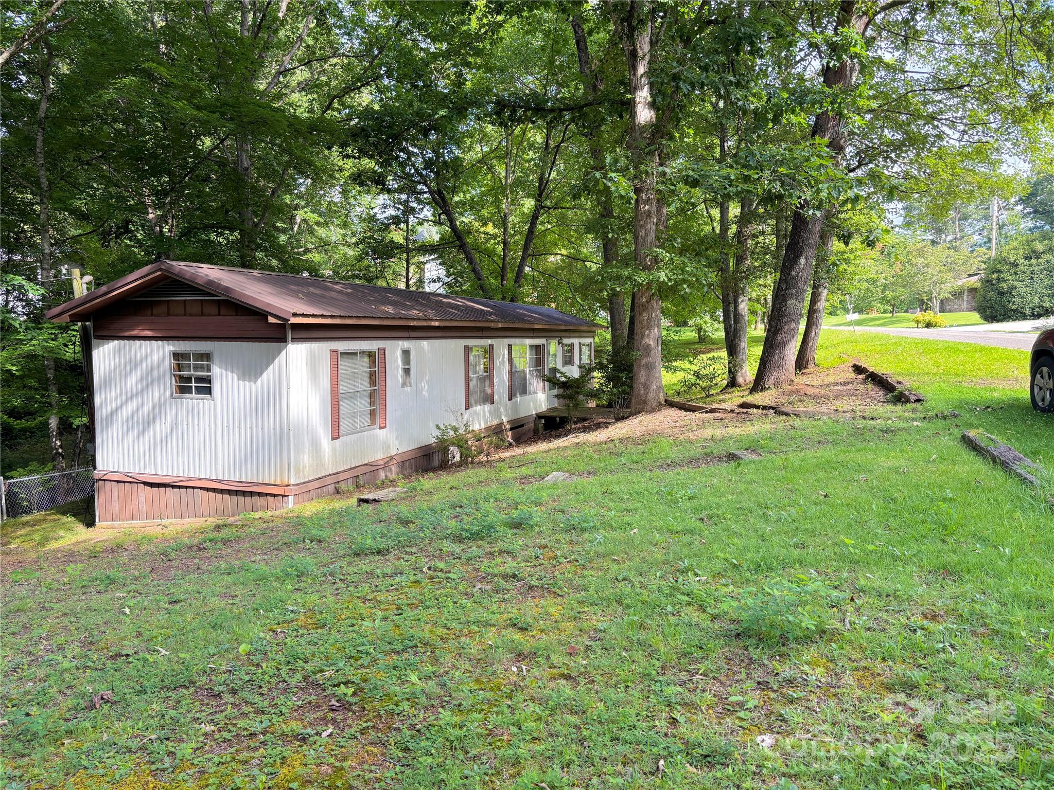661 Black Hill Road Bryson City, NC 28713 - Photo 13 of 24 Gallery Image 13