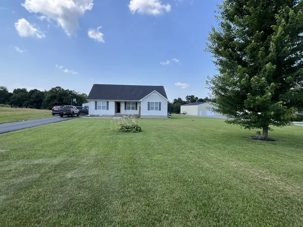 $339,900 | 341 Trent Road, Lafayette, TN 37083