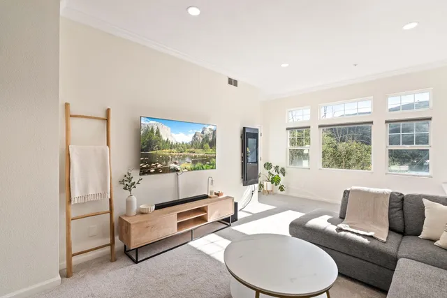 $798,000 | 833 Swallowtail Court, Brisbane, CA 94005