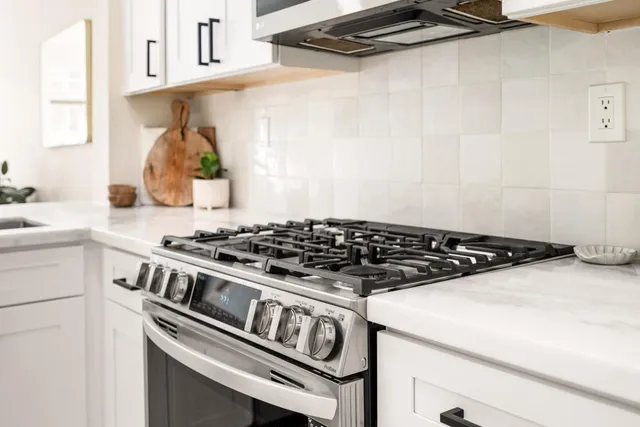 $788,000 | 833 Swallowtail Court, Brisbane, CA 94005