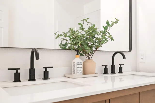 $788,000 | 833 Swallowtail Court, Brisbane, CA 94005