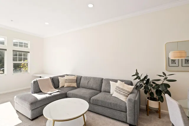 $788,000 | 833 Swallowtail Court, Brisbane, CA 94005