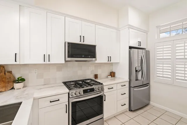 $788,000 | 833 Swallowtail Court, Brisbane, CA 94005