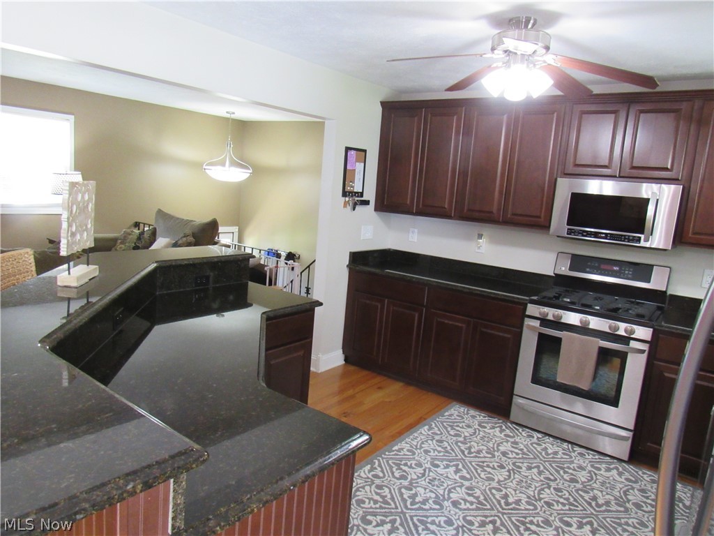 518 West Caston Road New Franklin, OH 44319 - Photo 15 of 33 Gallery Image 15