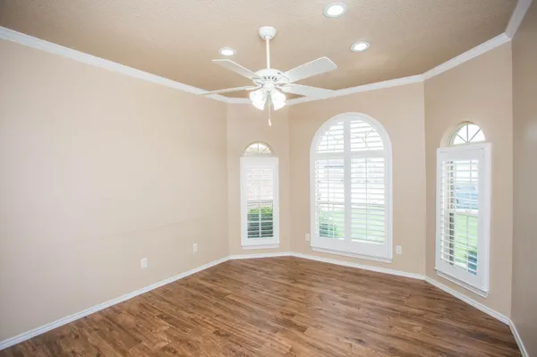 $325,000 | 9806 Elkhart Avenue, Lubbock, TX 79424