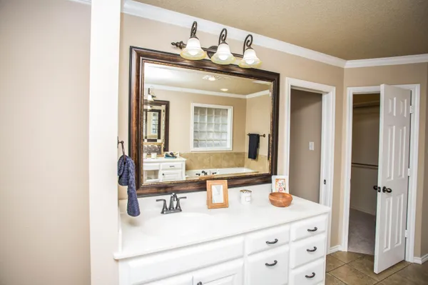 $325,000 | 9806 Elkhart Avenue, Lubbock, TX 79424