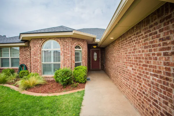 $325,000 | 9806 Elkhart Avenue, Lubbock, TX 79424