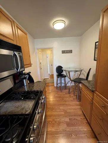 $2,500 | 95 North Broadway, White Plains, NY 10603