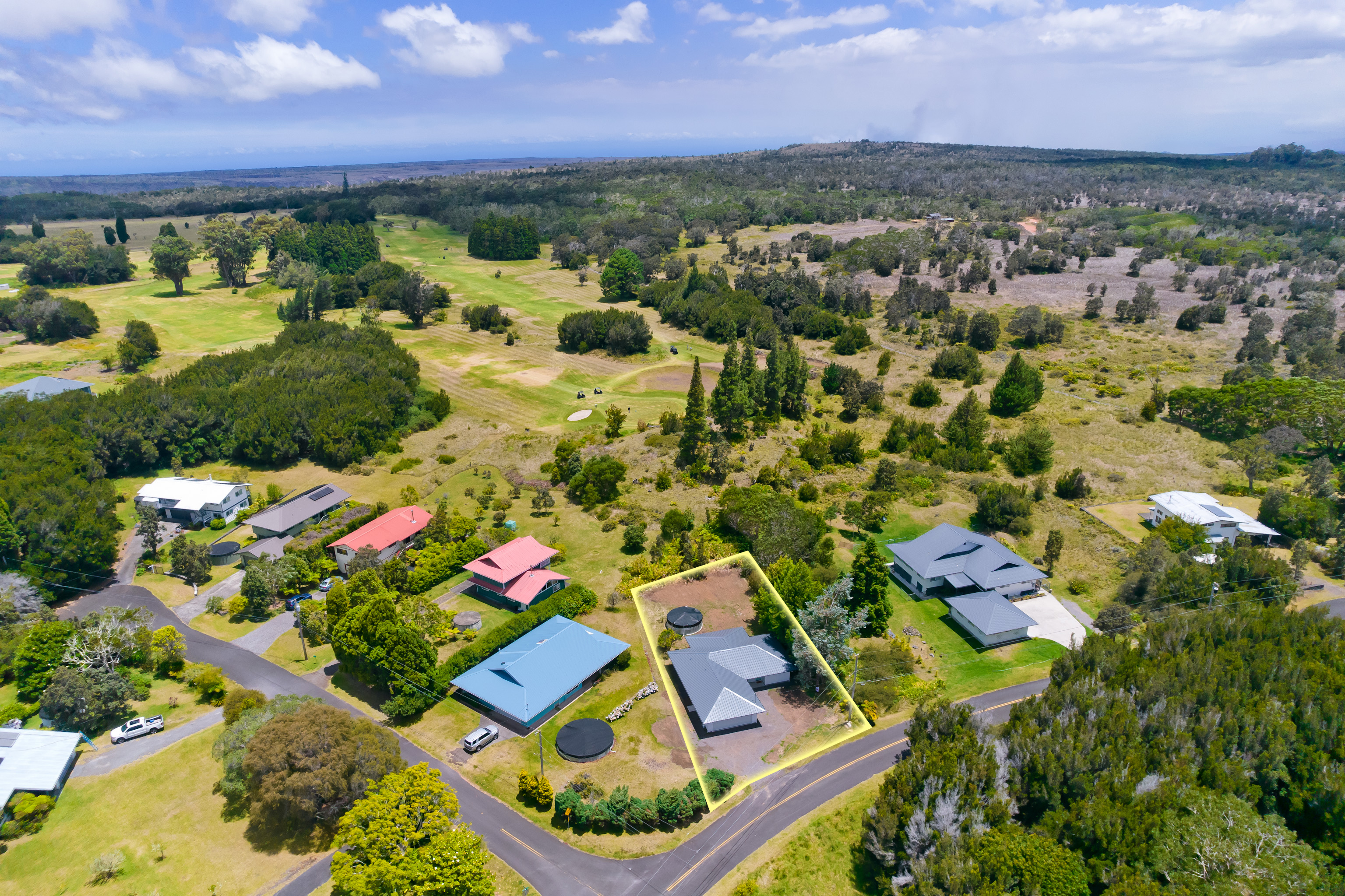99-2016 Pukeawe Circle Volcano, HI 96785 - Photo 2 of 28 a view of a city